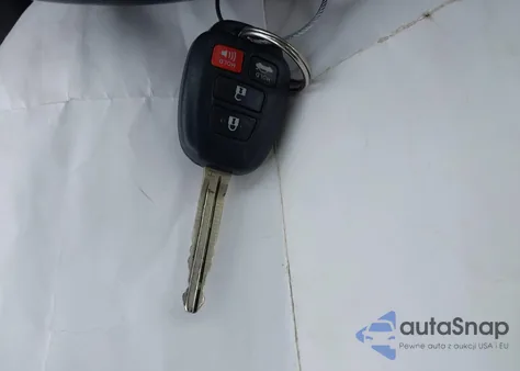 2014 Toyota Corolla S Plus z USA, uszkodzony, nr VIN 2T1BURHE1EC014875